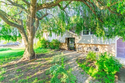 15 Orchid Ct, Deptford, NJ, 08096-3738 | Card Image