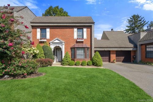 174 Anchor Ln, Bay Shore, NY, 11706-8103 | Card Image