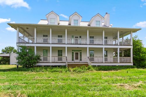 812 W Tobias Road, Ellinger, TX, 78938 | Card Image