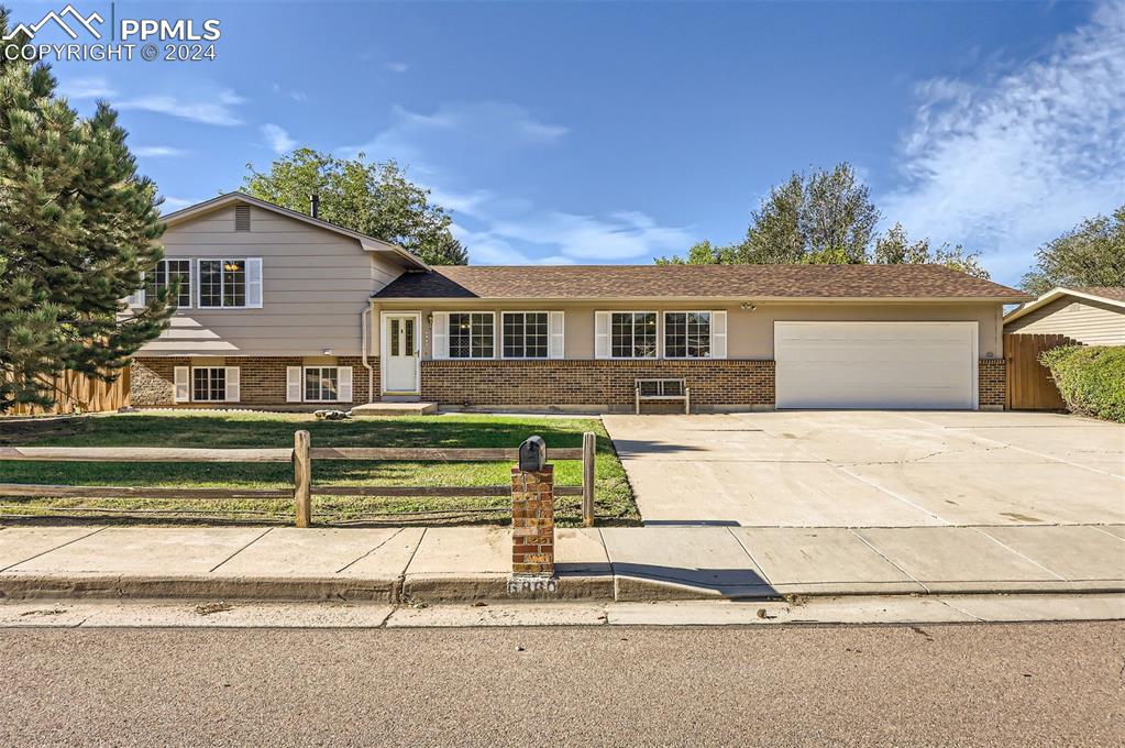 Medicine Bow Ave, Fountain, CO 80817