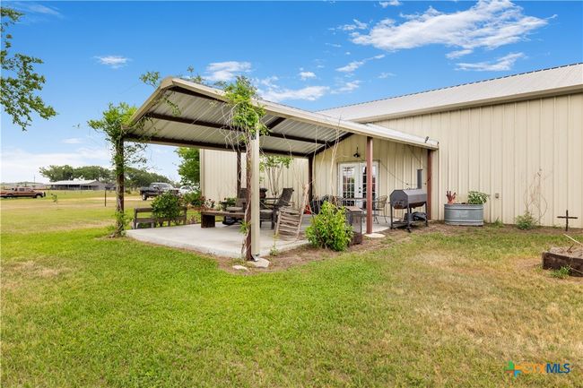 00 Dagg Rd, Home with 1 bedrooms, 2 bathrooms and null parking in Yoakum TX | Image 11