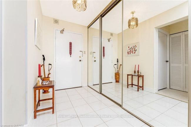 1009 - 5280 Lakeshore Rd, Condo with 2 bedrooms, 2 bathrooms and null parking in Burlington ON | Image 7