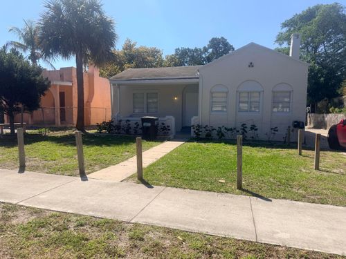 504 El Prado, West Palm Beach, FL, 33405-1932 | Card Image