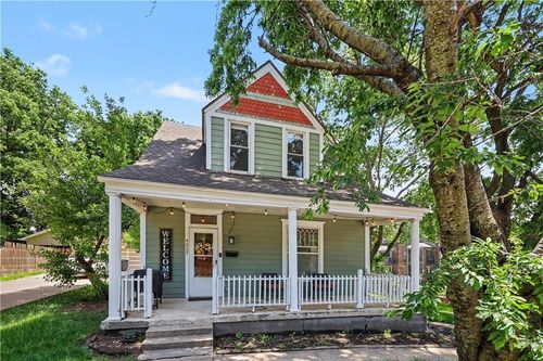 4027 Clark Ave, Kansas City, MO, 64111-4019 | Card Image