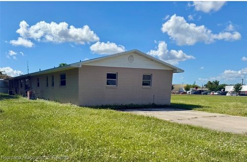 16 Lakeview St, Lake Placid, FL, 33852-9686 | Card Image