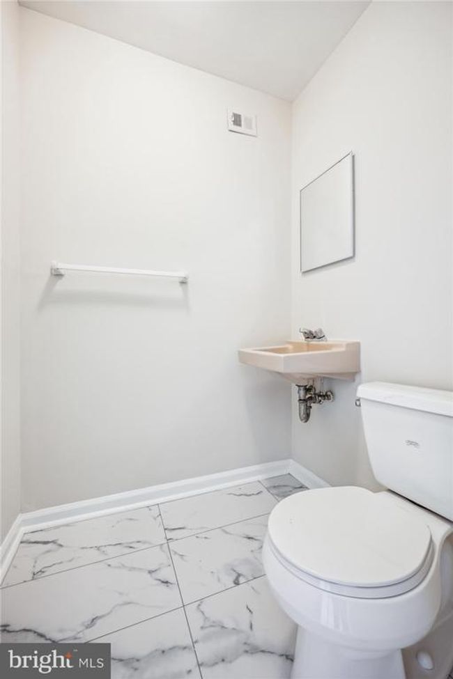 8101 Inverness Ridge Rd, Townhouse with 4 bedrooms, 4 bathrooms and null parking in POTOMAC MD | Image 31