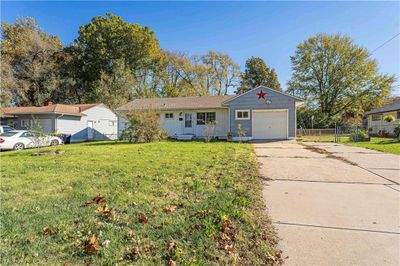 10807 Blue Ridge Boulevard, House other with 3 bedrooms, 2 bathrooms and null parking in Kansas City MO | Image 3