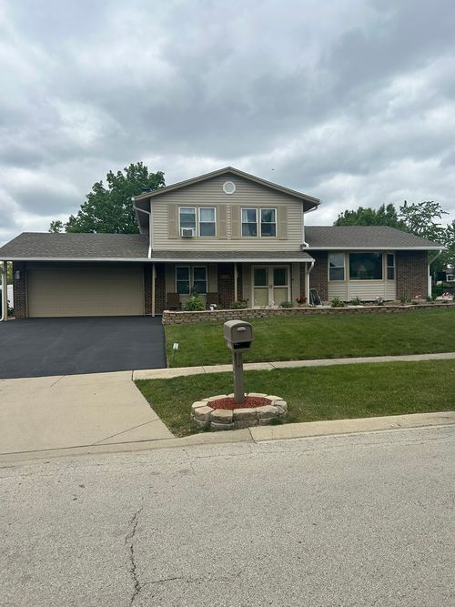 1507 Haise Ln, Elk Grove Village, IL, 60007-3118 | Card Image