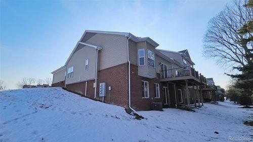 3059 Bridgewater Rd, Auburn Hills, MI, 48326-4611 | Card Image