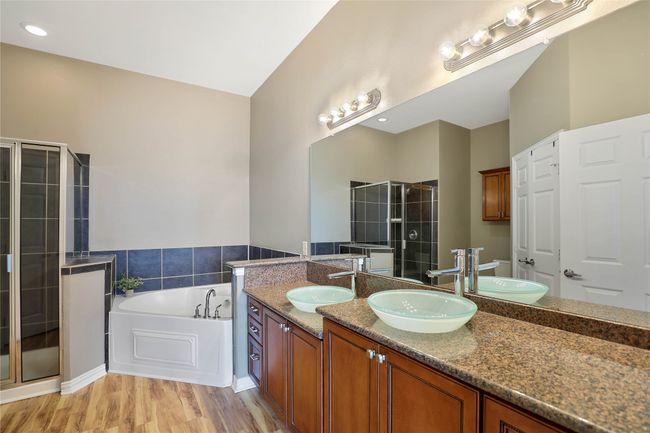 UNIT-301 - 800 E 15 Th St, Condo with 2 bedrooms, 2 bathrooms and null parking in Plano TX | Image 34