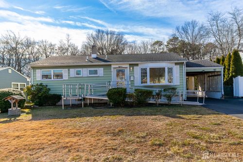 18 Andover Rd, Old Bridge, NJ, 08857-1611 | Card Image