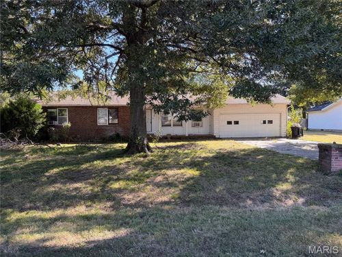 5 Charles Dr, Sikeston, MO, 63801-9708 | Card Image