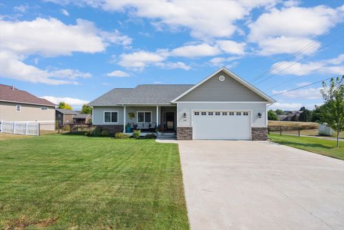 101 Blue Crest Dr, Kalispell, MT, 59901-3043 | Card Image