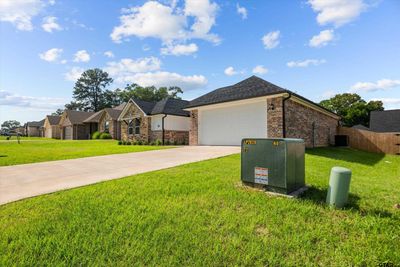 113 Hay Meadow Dr, House other with 4 bedrooms, 2 bathrooms and null parking in Winona TX | Image 3