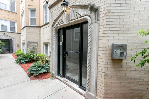 402-1430 N Maplewood Ave, Chicago, IL, 60622-1640 | Card Image