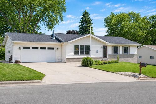 929 4th Street, Monroe, WI, 53566 | Card Image