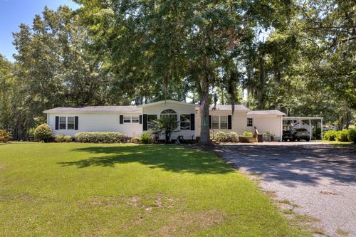 1430 Copeland Dr, Manning, SC, 29102-5617 | Card Image