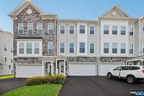 69 Eastwood Ter, East Hanover, NJ, 07936-2038 | Card Image