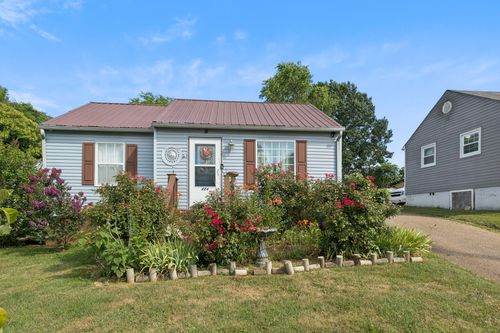 424 E Moody Ave, Knoxville, TN, 37920-4208 | Card Image