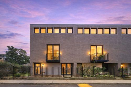 1473 E Park Place, Chicago, IL, 60637 | Card Image