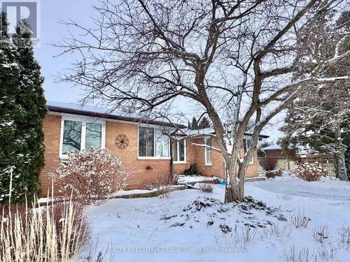 53 Joseph St, North Bay, ON, P1A1L9 | Card Image