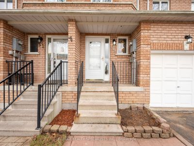 49 - 200 Cresthaven Rd, Condo with 3 bedrooms, 2 bathrooms and 2 parking in Brampton ON | Image 3