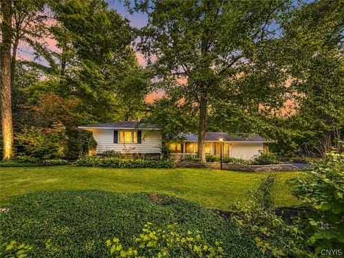 7904 Glenbrook Dr, Lysander, NY, 13027-9004 | Card Image