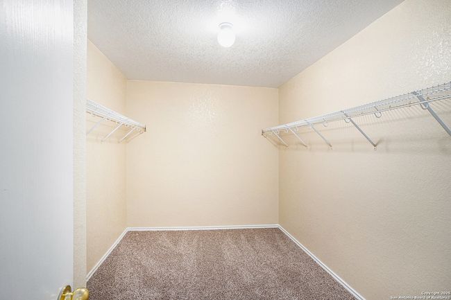 237 Hinge Chase, House other with 3 bedrooms, 3 bathrooms and null parking in Cibolo TX | Image 8
