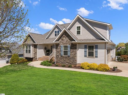 1 Thornbriar Ct, Travelers Rest, SC, 29690-9538 | Card Image