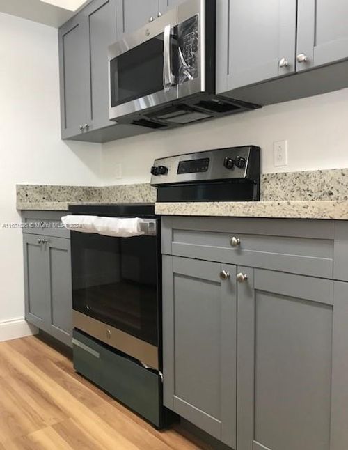 apt-414-9999 Summerbreeze Dr, Sunrise, FL, 33322-5853 | Card Image