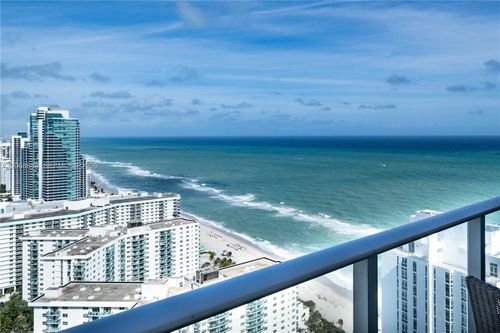 3112-4111 S Ocean Dr, Hollywood, FL, 33019-3055 | Card Image