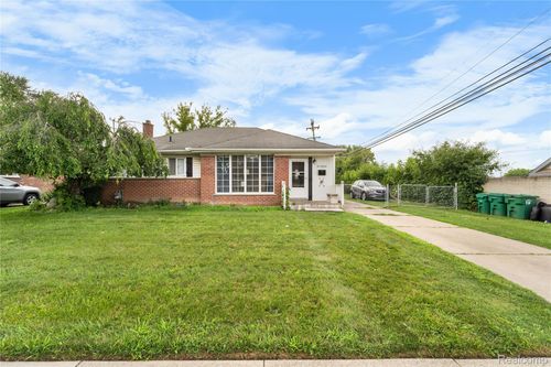 31426 Rush St, Garden City, MI, 48135-1708 | Card Image