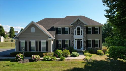 5959 Woodside Cir, Farmington, NY, 14425-7082 | Card Image