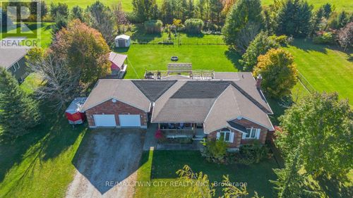 30 Nesbitt Street, Mapleton, ON, N0B1A0 | Card Image