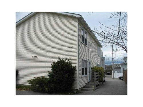 a-27 Weaver Ave, Newport, RI, 02840-3543 | Card Image