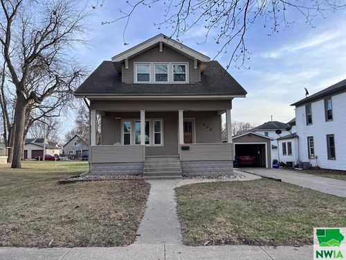 806 10th St, Sheldon, IA, 51201-2037 | Card Image