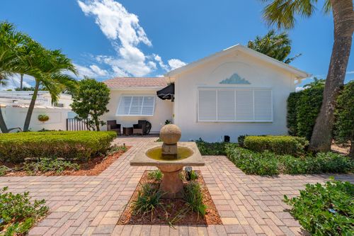 205 N 18th Ave Avenue N, Lake Worth Beach, FL, 33460 | Card Image