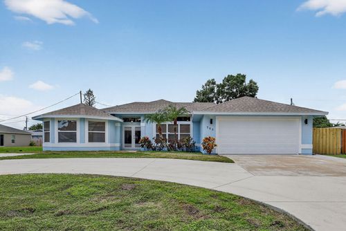 782 Se Breakwater Ave, Port St Lucie, FL, 34983-3934 | Card Image