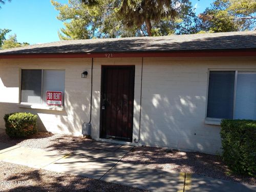 921 W Laguna Dr, Tempe, AZ, 85282-4781 | Card Image