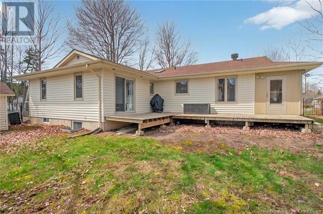 764 Papineau Crt, House other with 5 bedrooms, 3 bathrooms and null parking in Dieppe NB | Image 6
