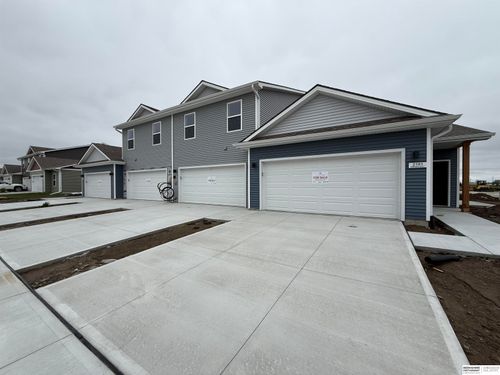 2161 N Aaron Way, Fremont, NE, 68025-6307 | Card Image