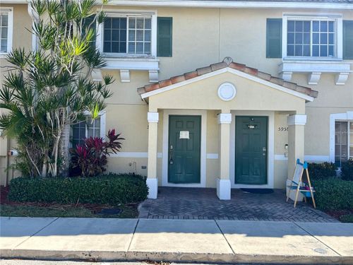 5958 London Ln, Tamarac, FL, 33321-4188 | Card Image