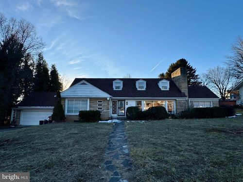 124 Pine St, PETERSBURG, WV, 26847-1640 | Card Image