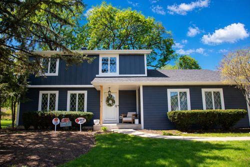 2S316 Arrowhead Dr, Wheaton, IL, 60189-5949 | Card Image