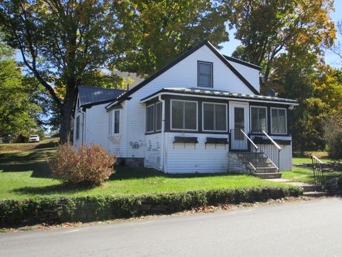 29 Elm Street, Norway, ME, 04268 | Card Image