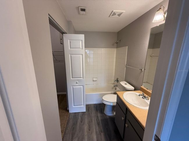 APT-307 - 2015 Erving Cir, Condo with 2 bedrooms, 2 bathrooms and null parking in OCOEE FL | Image 13