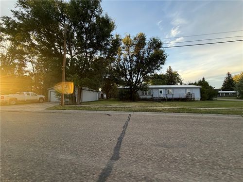 203 2nd St W, Culbertson, MT, 59218 | Card Image