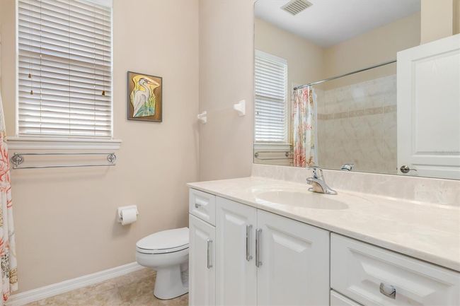 Bathroom 2 | Image 36