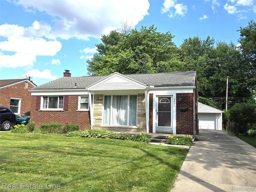 2601 Woodside St, Dearborn, MI, 48124-3980 | Card Image