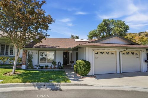19427 Oak Crossing Rd, Newhall, CA, 91321-1432 | Card Image